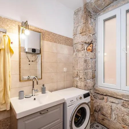 Apartamento Ida Arts *